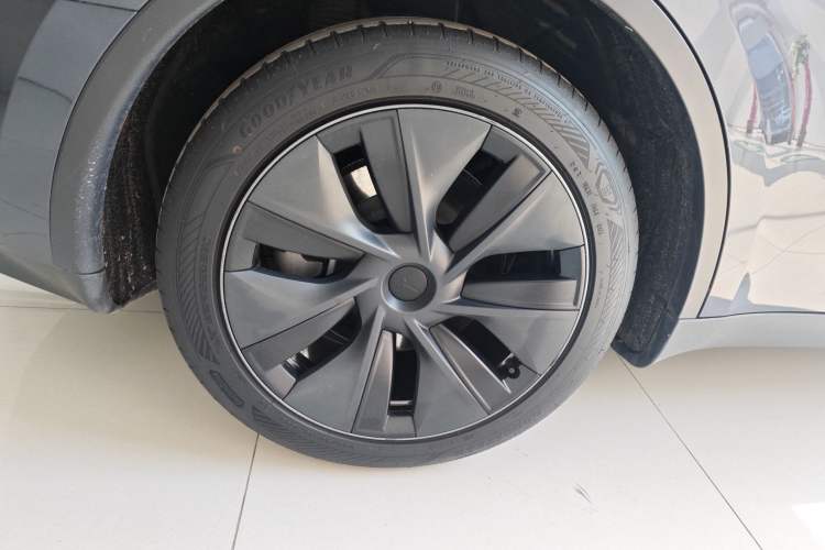 Used Tesla Model Y 2024 Rear-Wheel-Drive Version