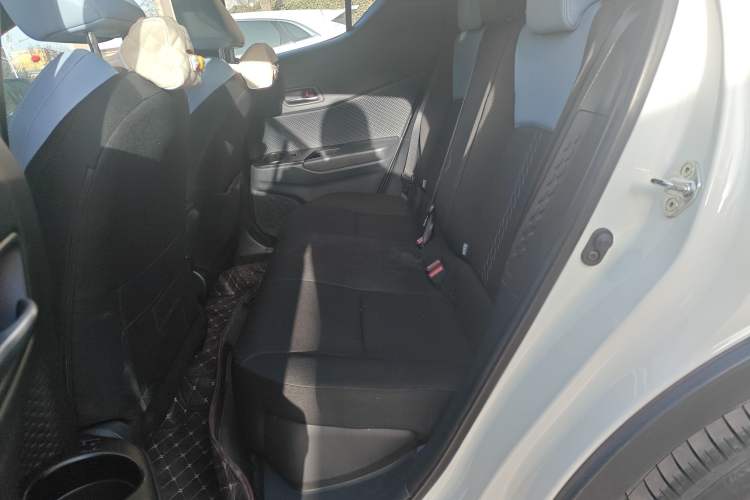 Used Toyota IZOA 2021 2.0L Enjoy Edition