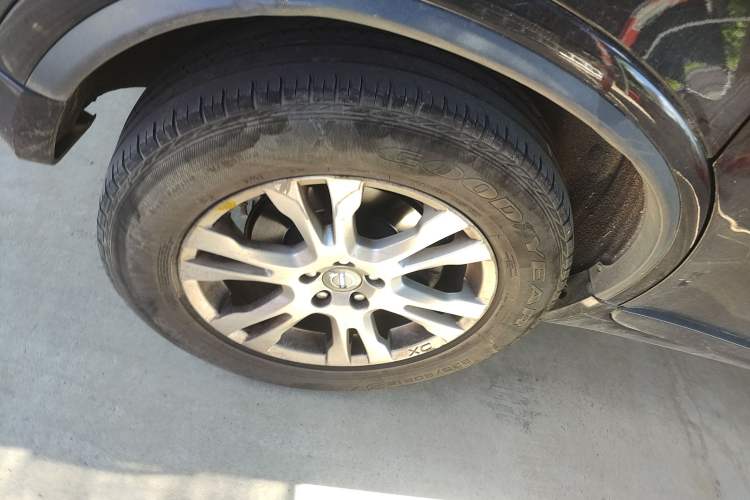 Used Volvo XC Classic 2014 T5 Luxury Edition
