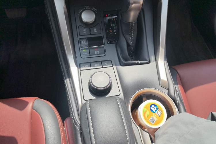 Used Lexus NX 2016 200 All-Wheel Drive FENGSHANG Version Gear Lever