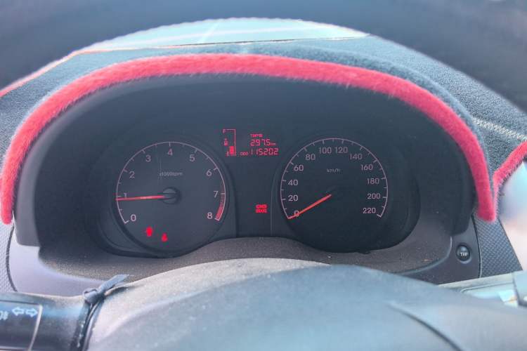 Used Hyundai Verna (older generation) 2016 1.4L Manual Smart GLS Trim Odometer Close Up