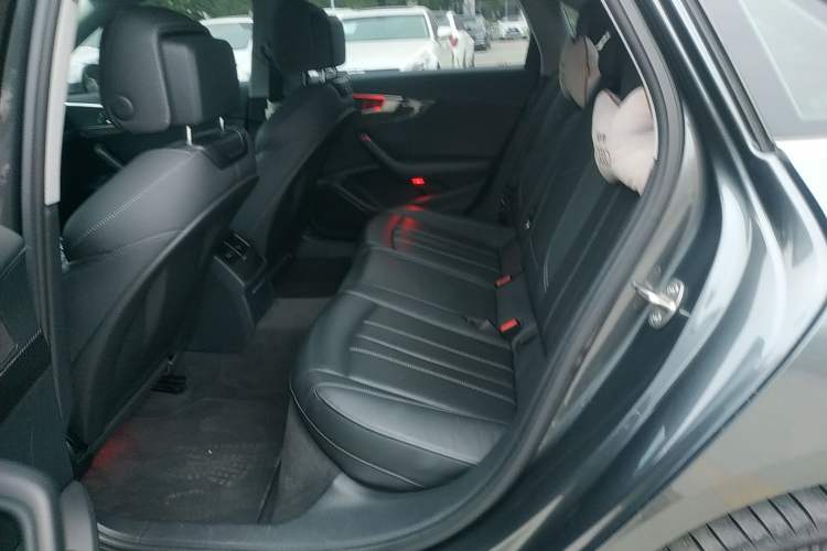 Used Audi A4L 2020 40 TFSI Fashion Dynamic Model
