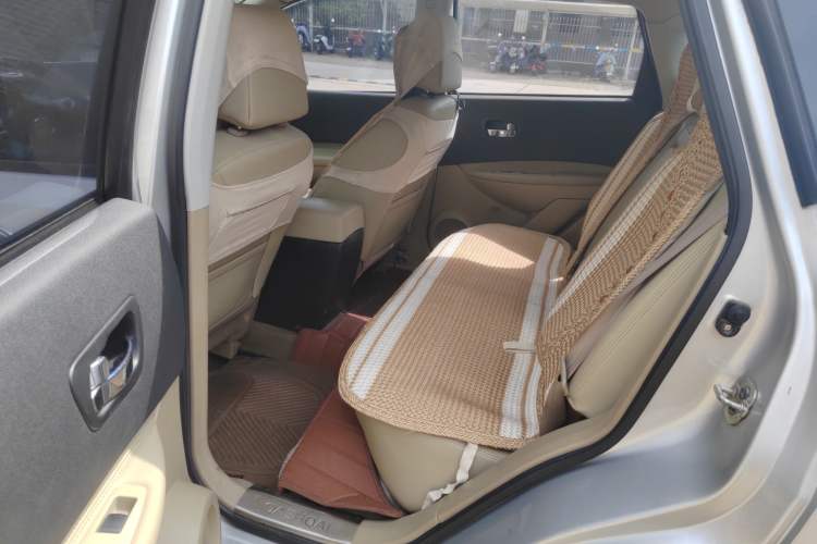 Used Nissan Qashqai 2011 2.0 XV Lea CVT 2WD
