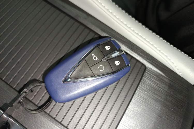 Used CHANGAN CS75 PLUS 2024 3rd Generation Champion Edition 1.5T Intelligent Drive Dynamic Model