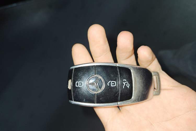 Used Mercedes-Benz Maybach S-Class 2019 S 450 4MATIC Vehicle Key