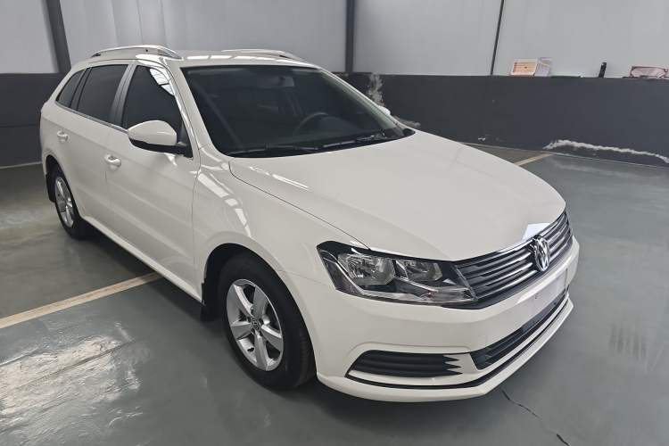 Used Volkswagen Gran Lavida 2015 1.6L Automatic Fashion Edition