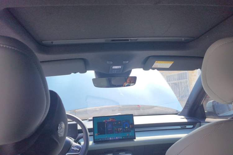 Used Roewe D6 2025 520km Smart Enjoyment Version