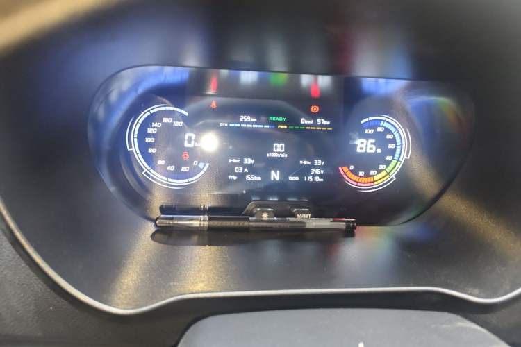 Used CHANGAN KAICHENG Ruixing EM60 2025 Passenger Version Comfort Edition 6 Seats 300 km Range Side-Hinged Doors Instrument Cluster