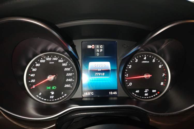 Used Mercedes-Benz V-Class 2020 V 260 Avantgarde Edition Instrument Cluster