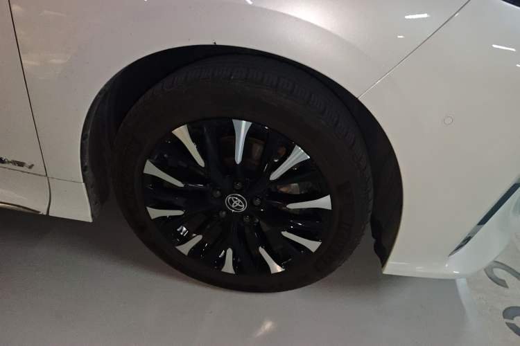 Used Toyota Alphard 2024 Dual-Engine 2.5L Prestige Edition