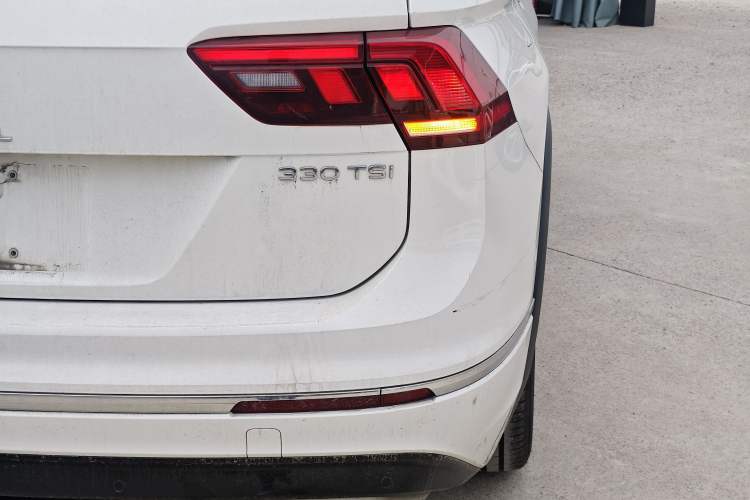 Used Volkswagen Tiguan L 2021 330TSI Automatic Two-Wheel Drive R-Line Enhanced Edition
