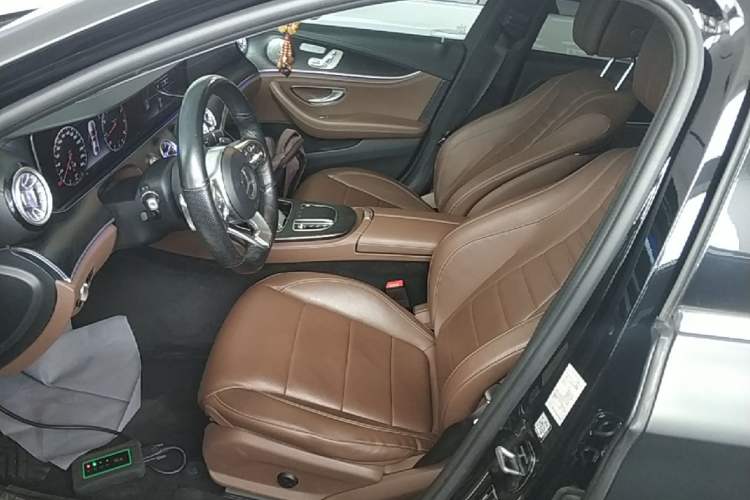 Used Mercedes-Benz E-Class 2019 E 300 L Sporty and Stylish Model

