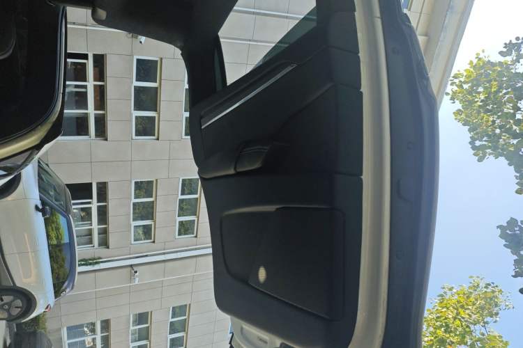 Used Tesla Model X 2023 Dual-Motor All-Wheel-Drive Version