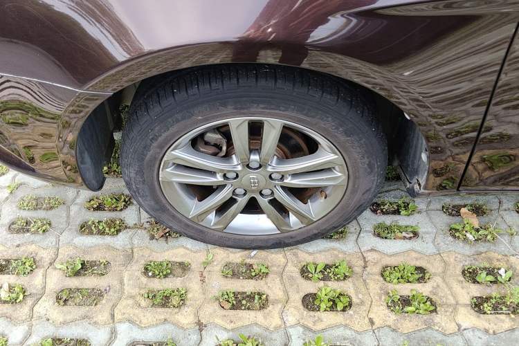 Used Geely Auto Emgrand 2017 Sedan Million Edition 1.5L Manual - Upward Version