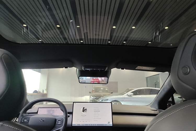 Used XPeng P7+ 2024 Ultra-Long Range Max Headliner