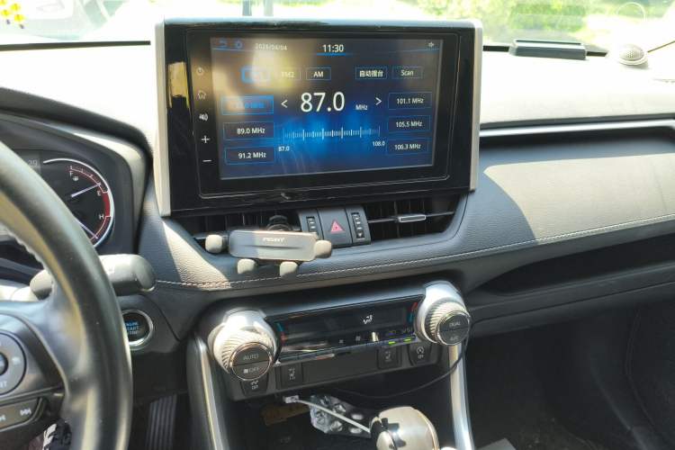 Used Toyota RAV4 2021 2.0L CVT Two-Wheel Drive Fashion PLUS Edition