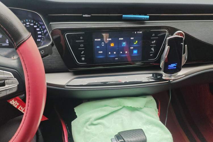 Used CHANGAN OSHAN X7 2020 1.5T Automatic Luxury Version Audio And AC Panel