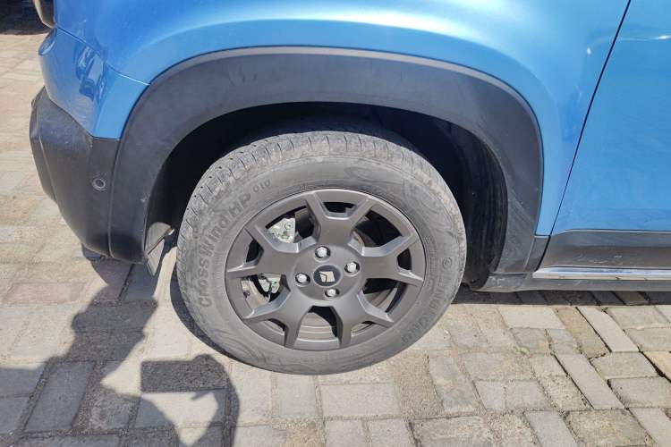 Used Baojun Spark EUV 2024 Prestige Edition 4 Seats Left Front Wheel Hub