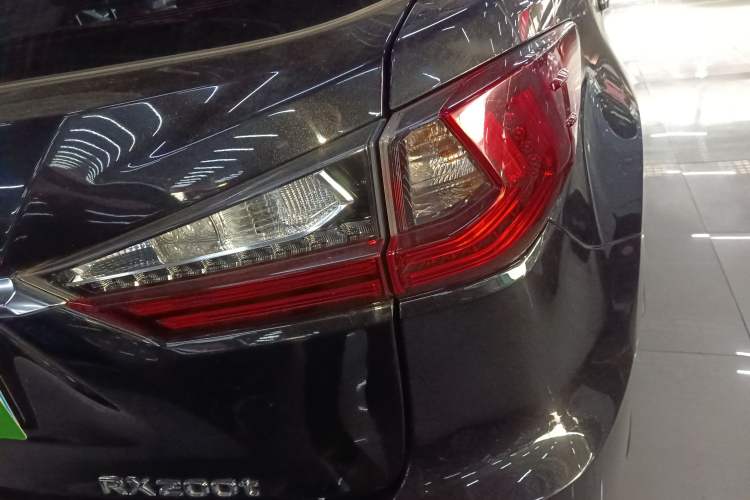 Used Lexus RX 2016 300 Two-Wheel Drive Elite Version China V Standard Exterior 3