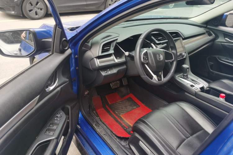 Used Honda Civic 2019 220TURBO CVT Dynamic Edition China V Emission Standard Driver Seat