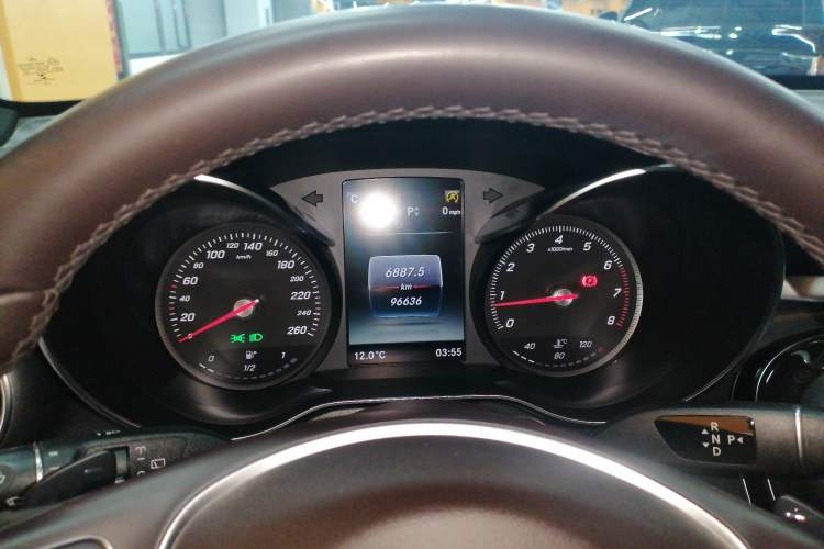 Used Mercedes-Benz GLC 2018 Facelift GLC 260 4MATIC Luxury Edition