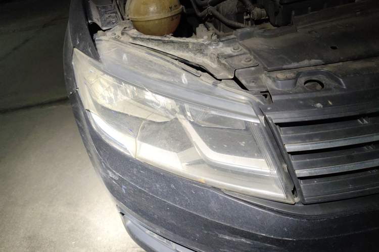 Used Volkswagen Santana 2016 1.6L Manual Fashion Edition Right Front Headlight