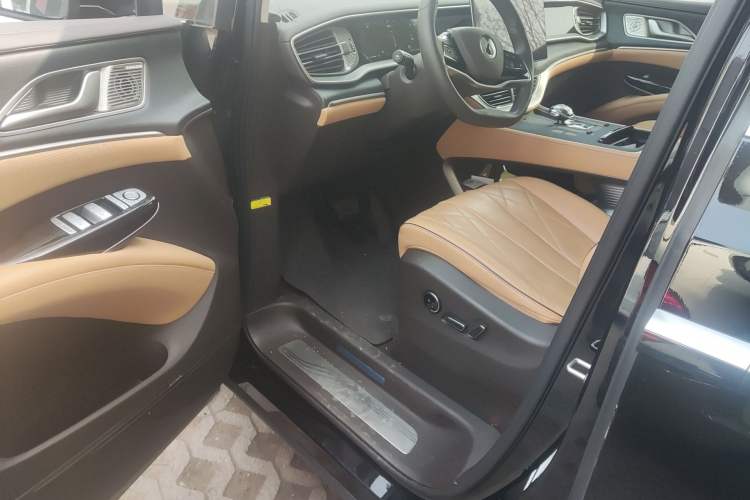 Used Denza D9 2024 DM-i 980 Four-Wheel Drive Prestige Model