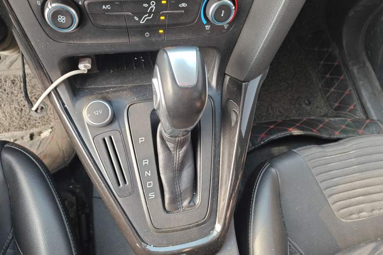 Used Ford Focus 2018 Hatchback Classic 1.6L Automatic Trendy SmartDrive Edition