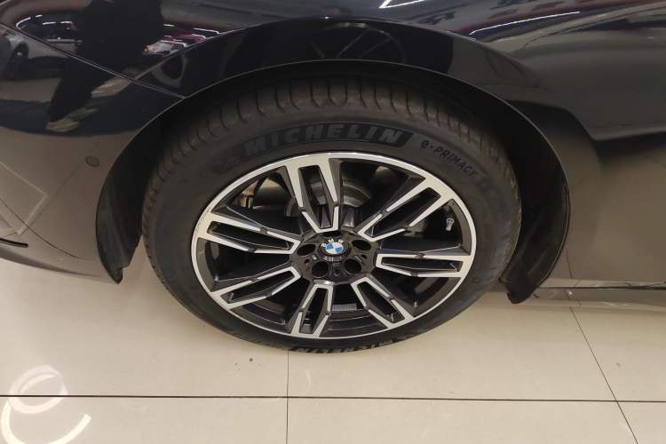 Used BMW 5 Series 2025 525Li M Sport Package