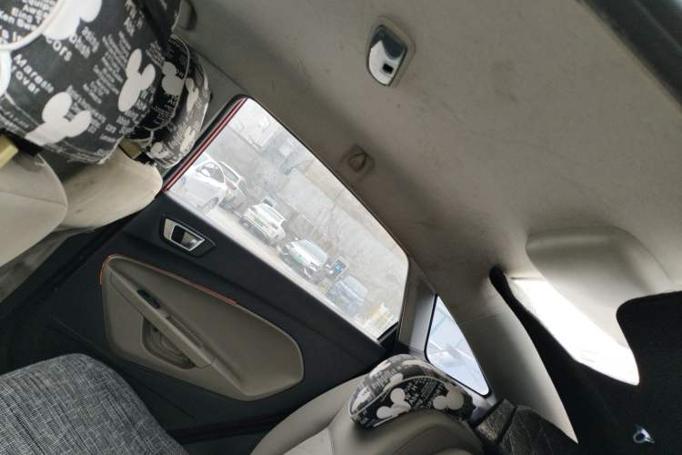 Used Ford Fiesta 2013 Sedan 1.5L Manual Fashion Edition
