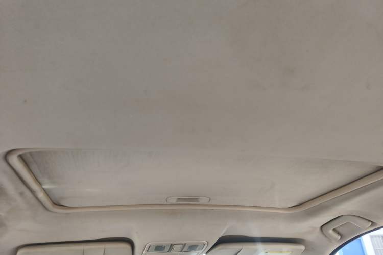 Used Dongfeng Fengon 580 2016 1.5T CVT Luxury Model Headliner