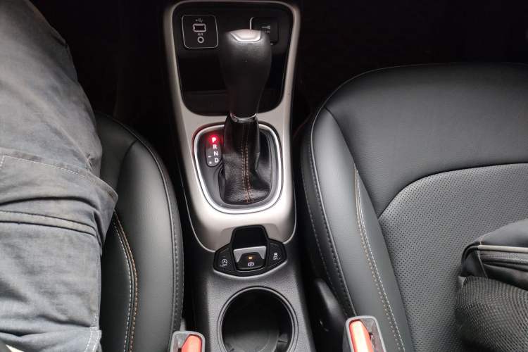 Used Jeep Compass 2019 200T Automatic Family Edition - Connected Large Screen Version