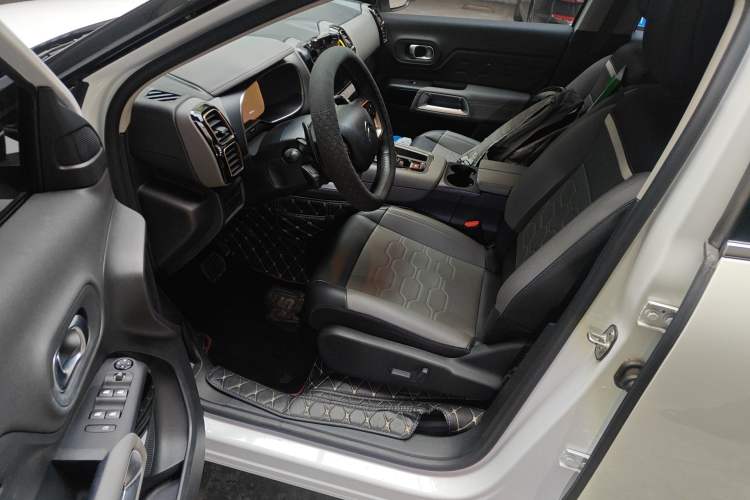 Used Citroen C5 AIRCROSS 2020 360THP Enjoyment Version Left Front Seat