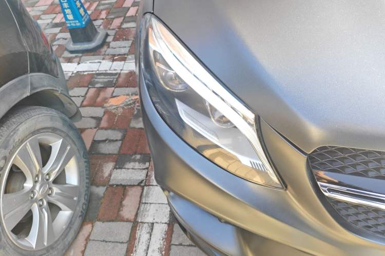 Used Mercedes-Benz GLE Coupe 2015 GLE 450 AMG 4MATIC Coupe SUV Right Front Headlight