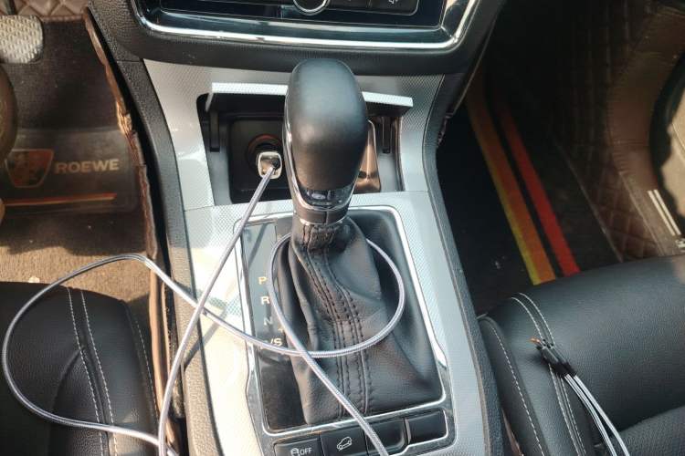 Used Roewe RX5 2019 20T Two-Wheel Drive Automatic Ali Smart Connectivity Platinum Edition
