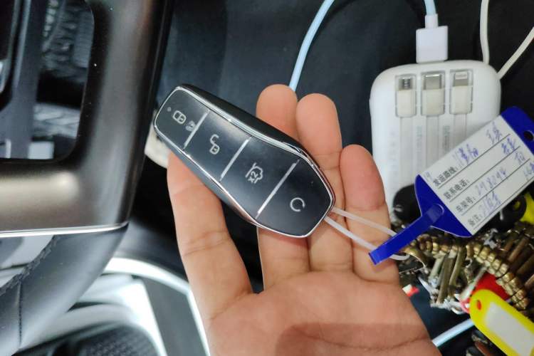 Used BYD Song Pro New Energy 2025 Second-Generation DM-i 75KM Overachiever Trim Interior 1