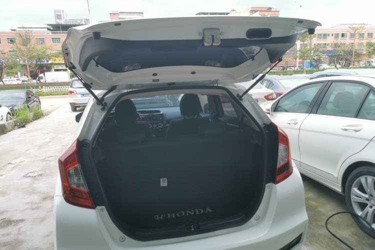 Used Honda Fit 2018 1.5L CVT Trendy Run+ Edition

