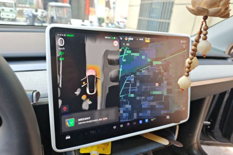 Used Tesla Model Y 2023 Long-Range All-Wheel-Drive Version Instrument Cluster