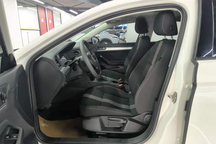 Used Volkswagen Lamando 2021 230TSI DSG Fashion Edition
