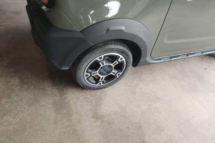 Used Geely Galaxy Panda 2024 200km Panda Rider Right Rear Wheel Hub