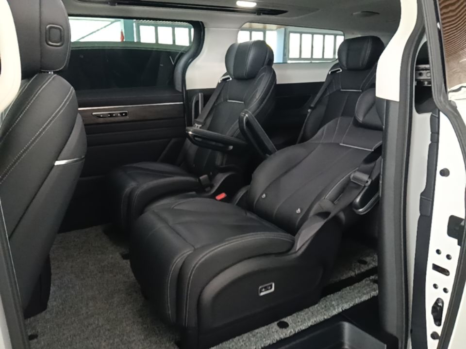 Geely Galaxy LEVC L380 2025 570 km Excellence Edition — снимка 20