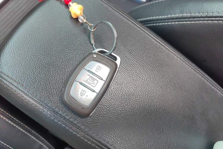 Used Hyundai Mistra 2017 1.6T Automatic Smart GLS China V Standard Vehicle Key