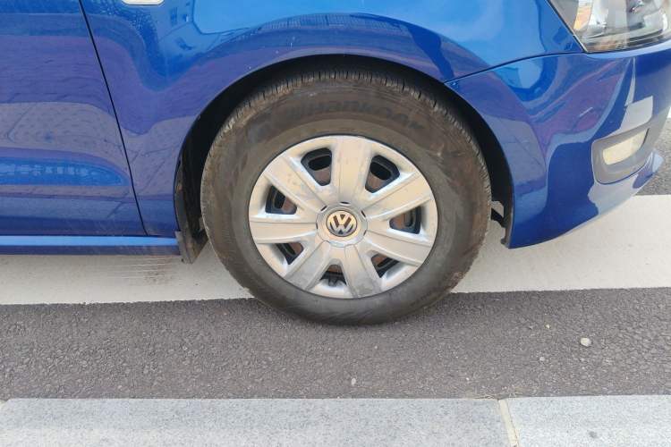 Used Volkswagen Polo 2013 1.4L Manual Fashion Edition