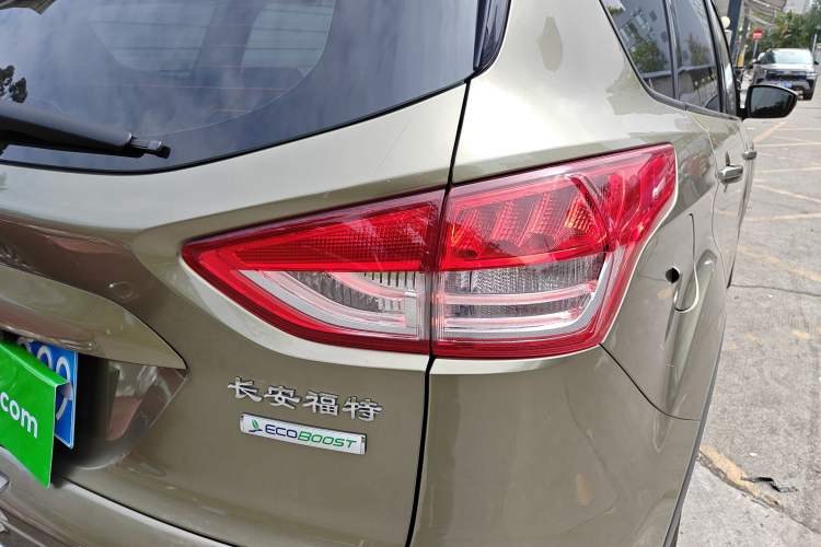 Used Ford Kuga 2013 1.6L GTDi Two-Wheel-Drive Comfort Model