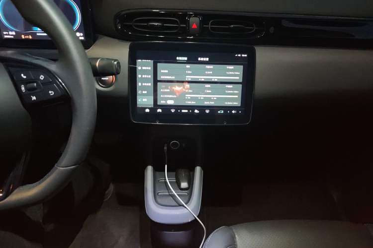 Used Leapmotor T03 2020 400 Luxury Edition Audio And AC Panel