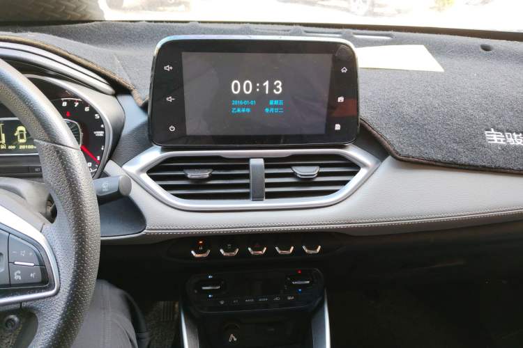 Used Baojun 510 2017 1.5L Manual Fashion Model
