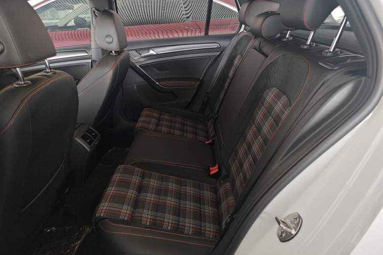 Used Volkswagen Golf GTI 2018 2.0 TSI GTI