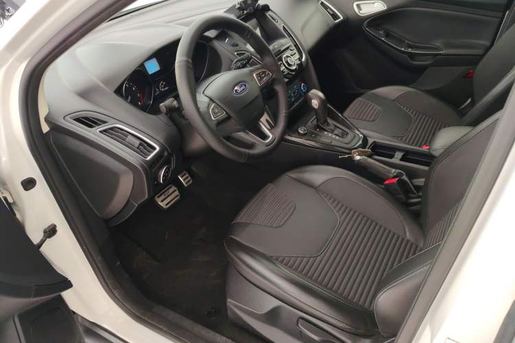 Used Ford Focus 2020 Hatchback Classic 1.5L Automatic Trendy Model Left Front Seat