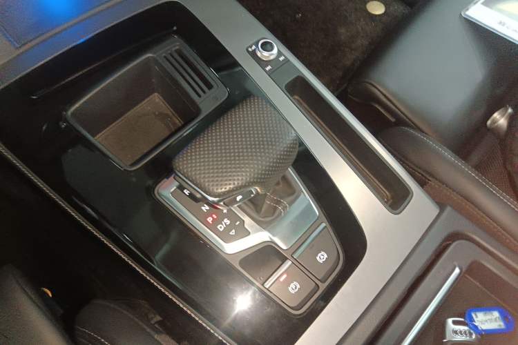 Used Audi Q5L 2024 40 TFSI Fashion Dynamic Model
