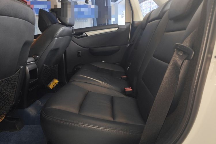 Used Mercedes-Benz B-Class 2009 B 200 Fashion Model Left Rear Seat